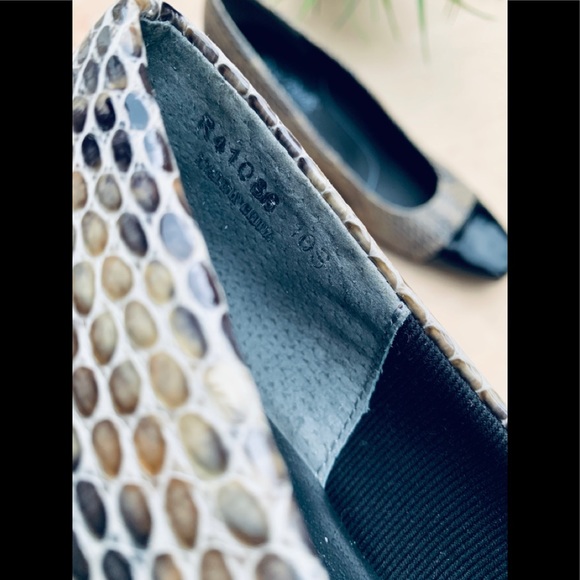 Rose petals woman’s snake like heels - Picture 6 of 9